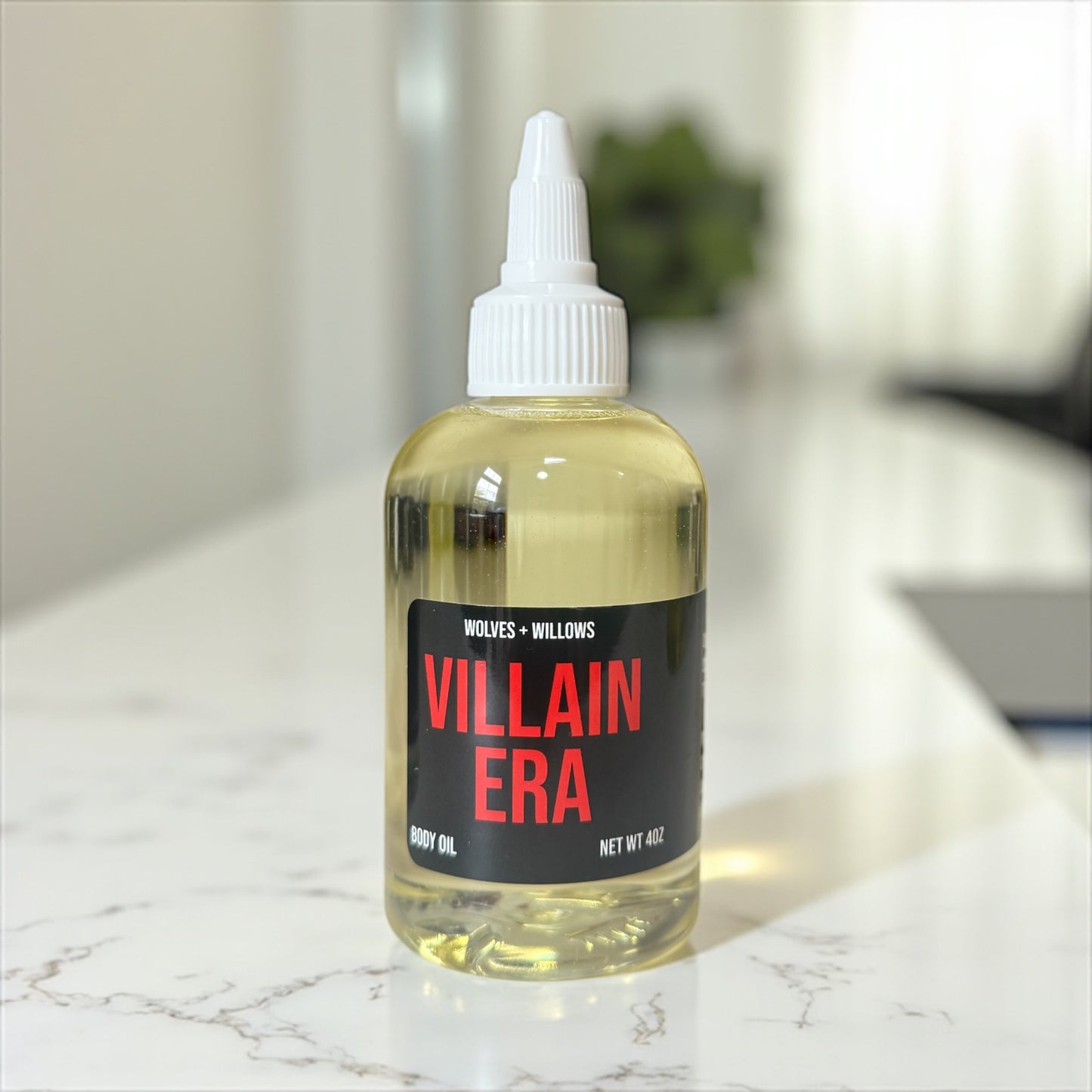 Villain Era Scented Dry Body Oil