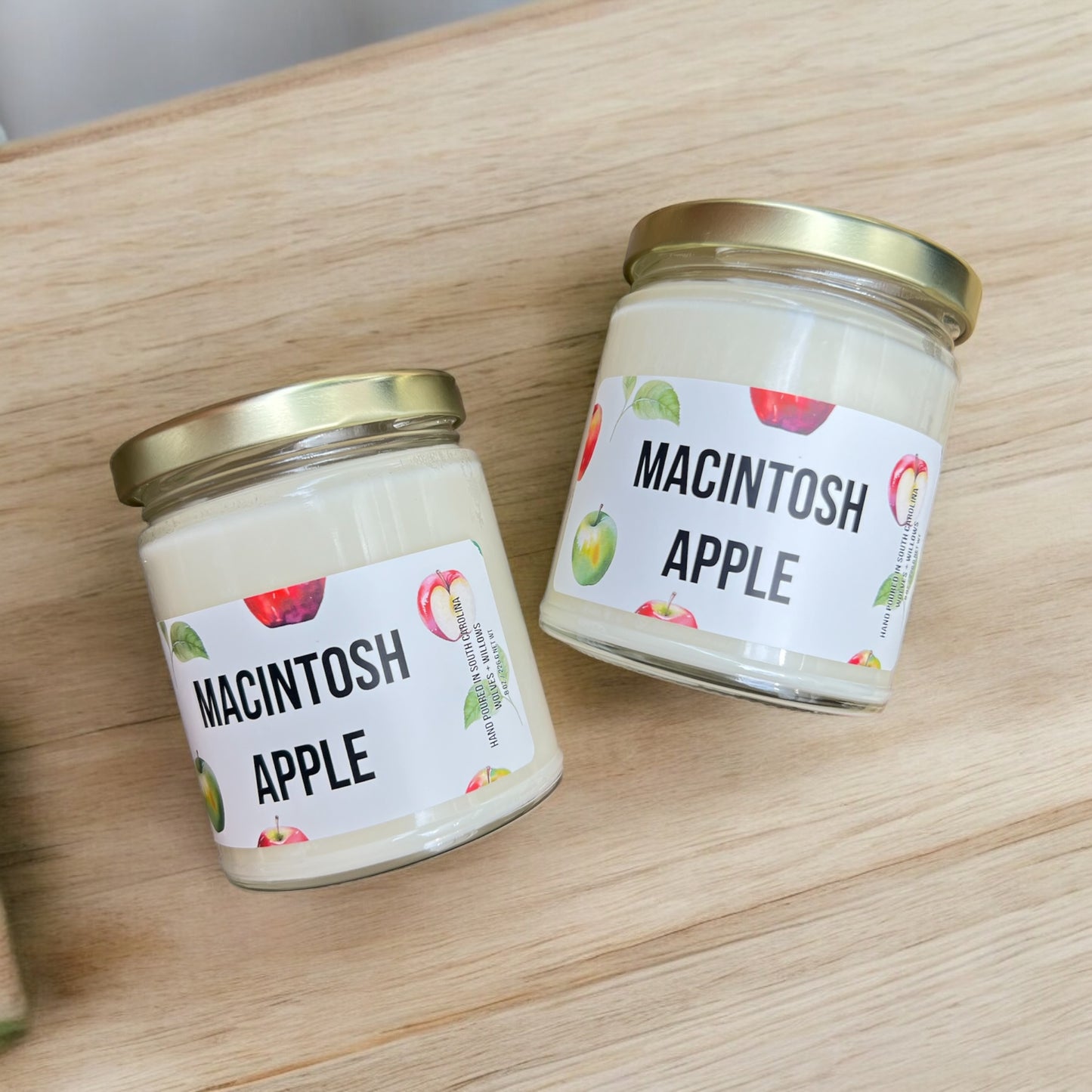 Macintosh Apple Scented 100% Soy Candle